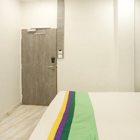 苏拉特 Treebo Urban, 1 Km From Railway Station酒店 外观 照片