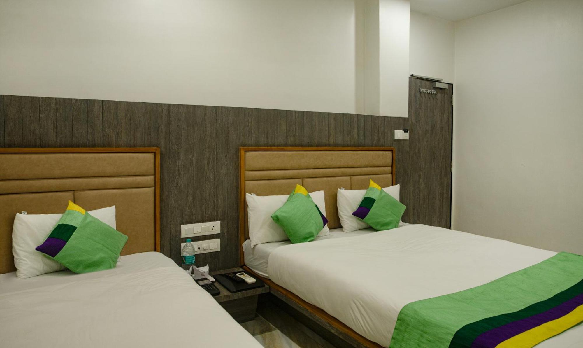 苏拉特 Treebo Urban, 1 Km From Railway Station酒店 外观 照片