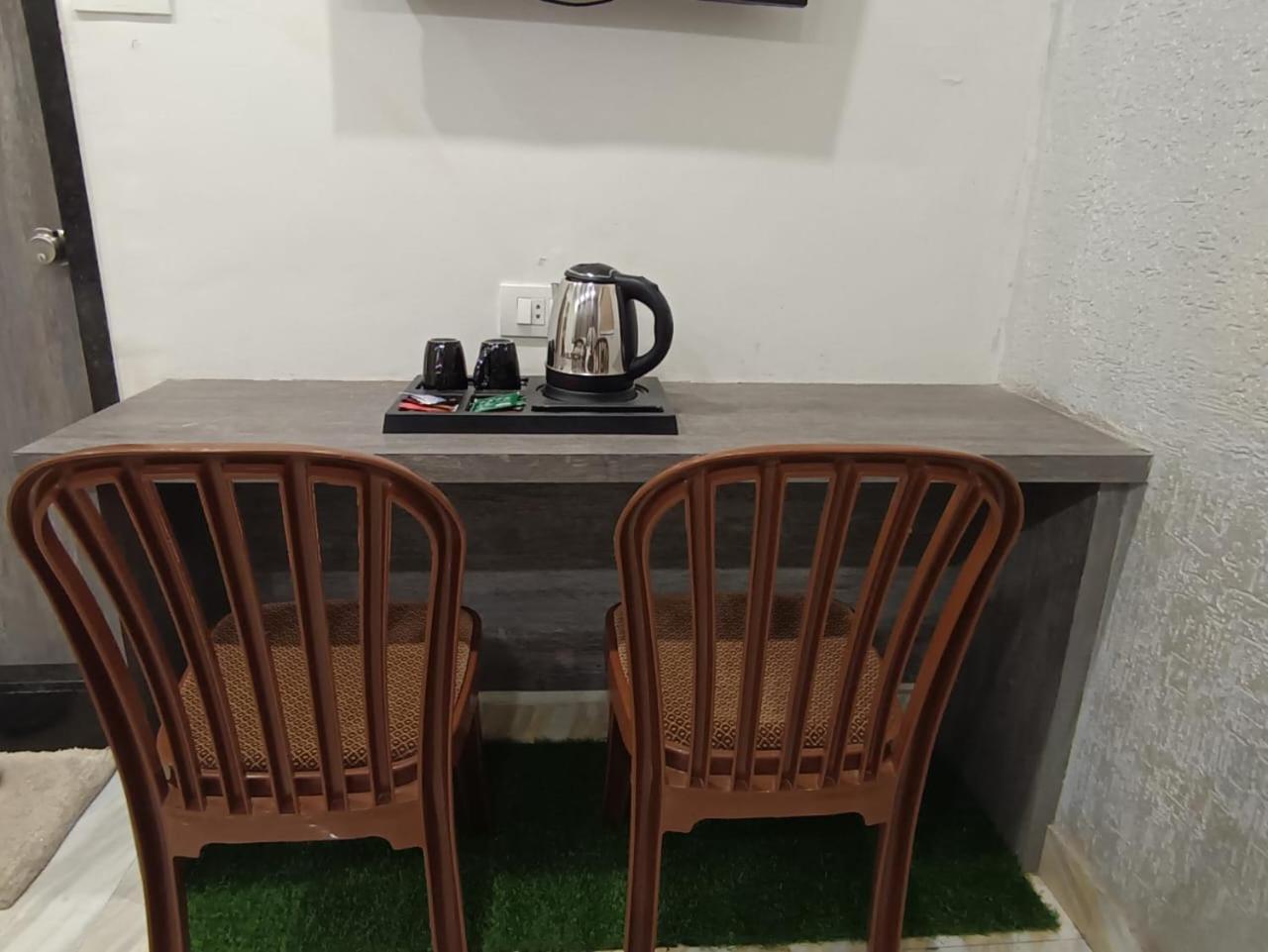 苏拉特 Treebo Urban, 1 Km From Railway Station酒店 外观 照片